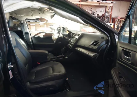 2017 Subaru Outback 3.6R Limited z USA, uszkodzony, nr VIN 4S4BSENC2H3229109